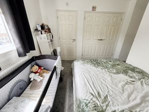 Bedroom- click for photo gallery